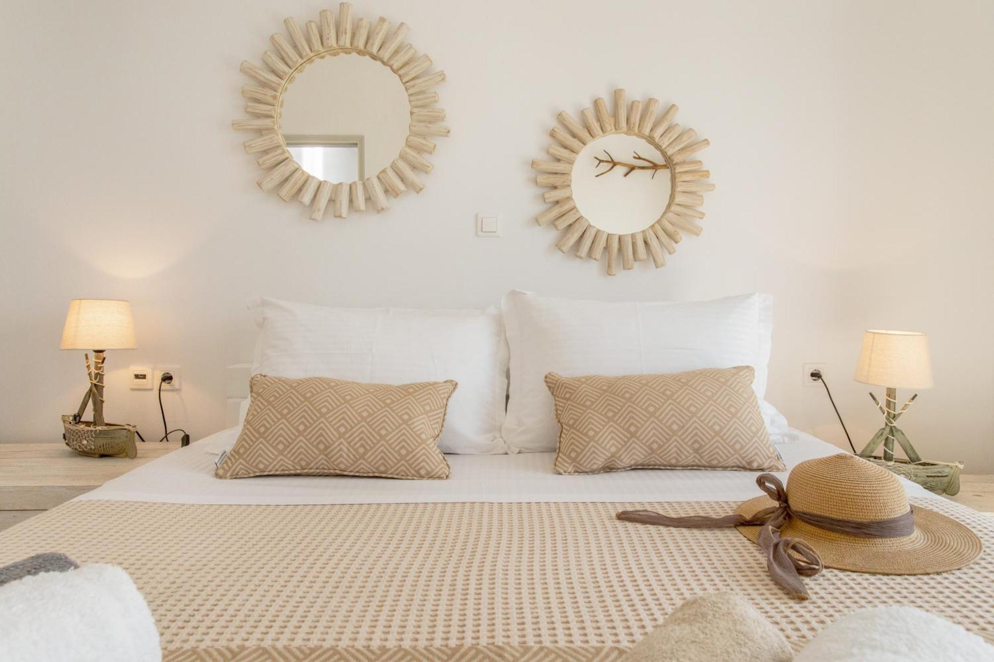 Yialos Rooms Piso Livadi Eksteriør bilde