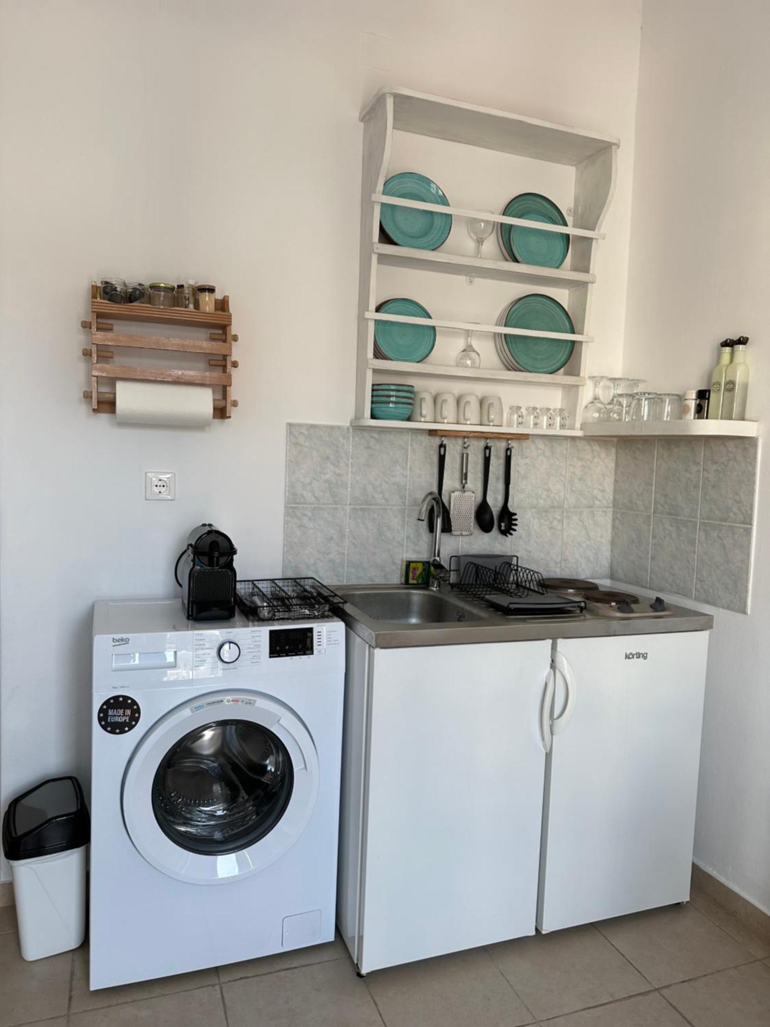 Yialos Rooms Piso Livadi Eksteriør bilde